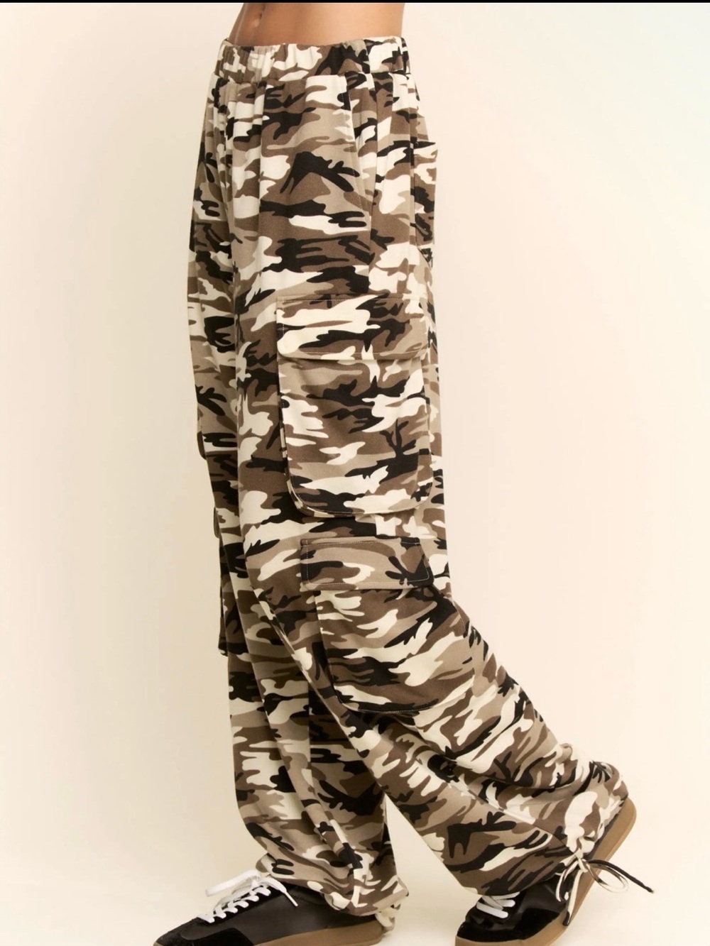 DAVI & DANI Brown Cream Camo French Terry Cargo Adjustable Ankle Hem Pants NWT - Picture 2 of 7